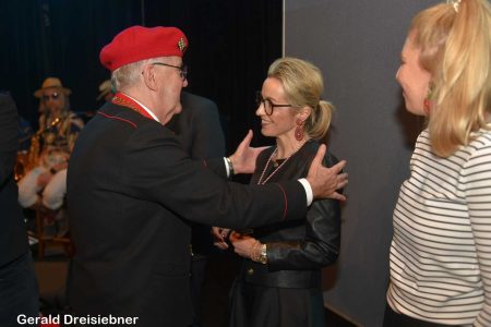 ????????????????????????????????????